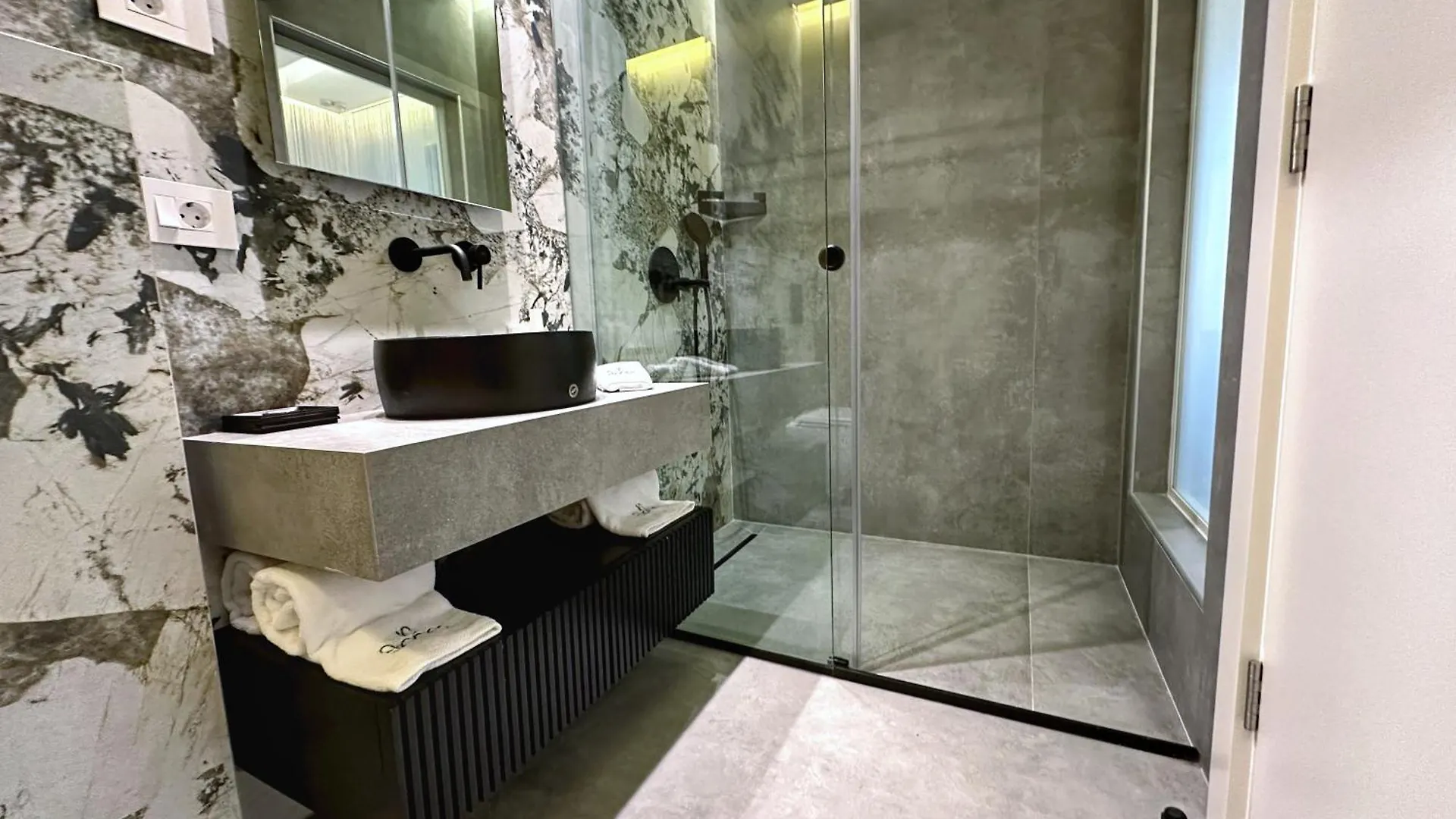 10 Stories Hotel Beirut 0*,